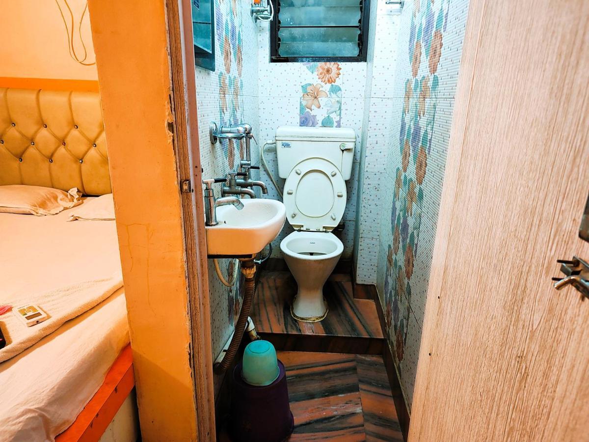 Staymaker Tirupati Guest House Calcutta  Esterno foto