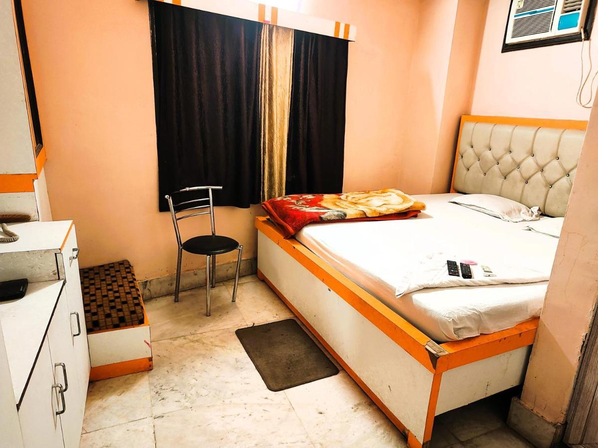Staymaker Tirupati Guest House Calcutta  Esterno foto