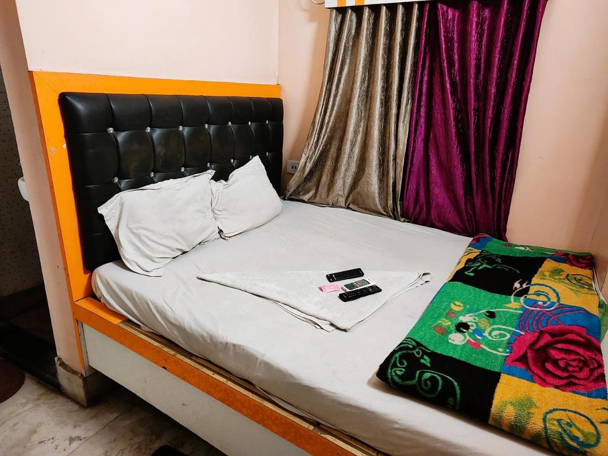 Staymaker Tirupati Guest House Calcutta  Esterno foto
